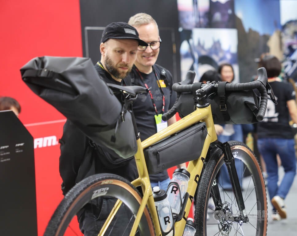 Buyers look at products displayed at the Taipei Cycle trade show on its opening day on March 22, 2023 CNA file photo