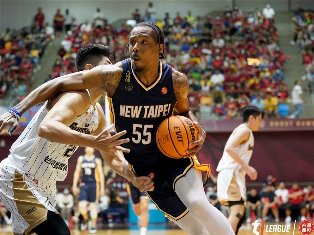 DEA forward Nicholas King (with ball) drives past a GhostHawks defender in Friday