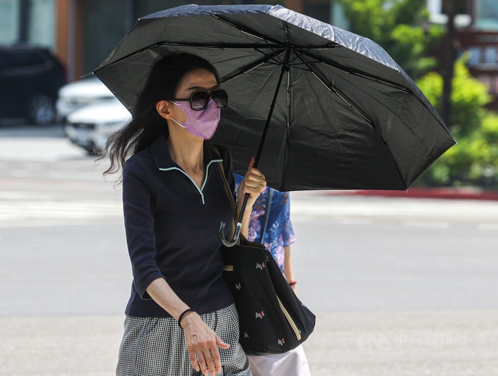 Heat alert issued for southern Taiwan: CWB - Vimarsana News