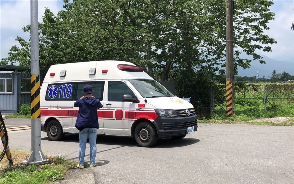 Taitung car accident leaves 1 Singaporean, 1 Taiwanese in critical condition - Vimarsana News