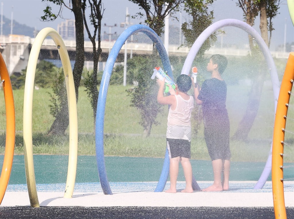 Heat wave continues in Taiwan Sunday: CWB - Vimarsana News