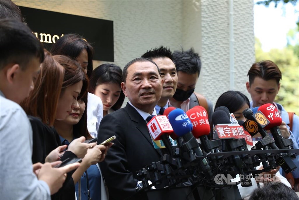 Former Lawmaker Discusses Possible New Political Party