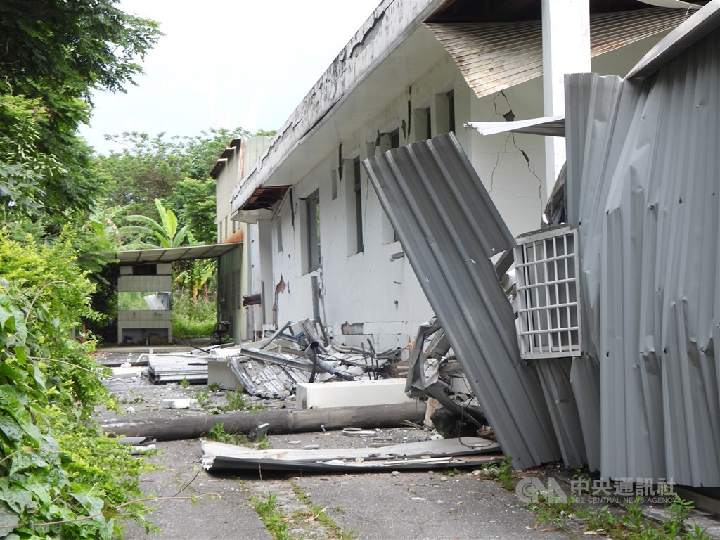More Hualien buildings found partially collapsed after quakes