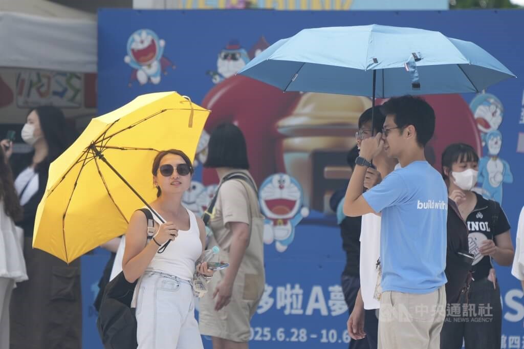 Starker Regen für Teile Taiwans vorhergesagt; Taipeh erreicht 38 ...