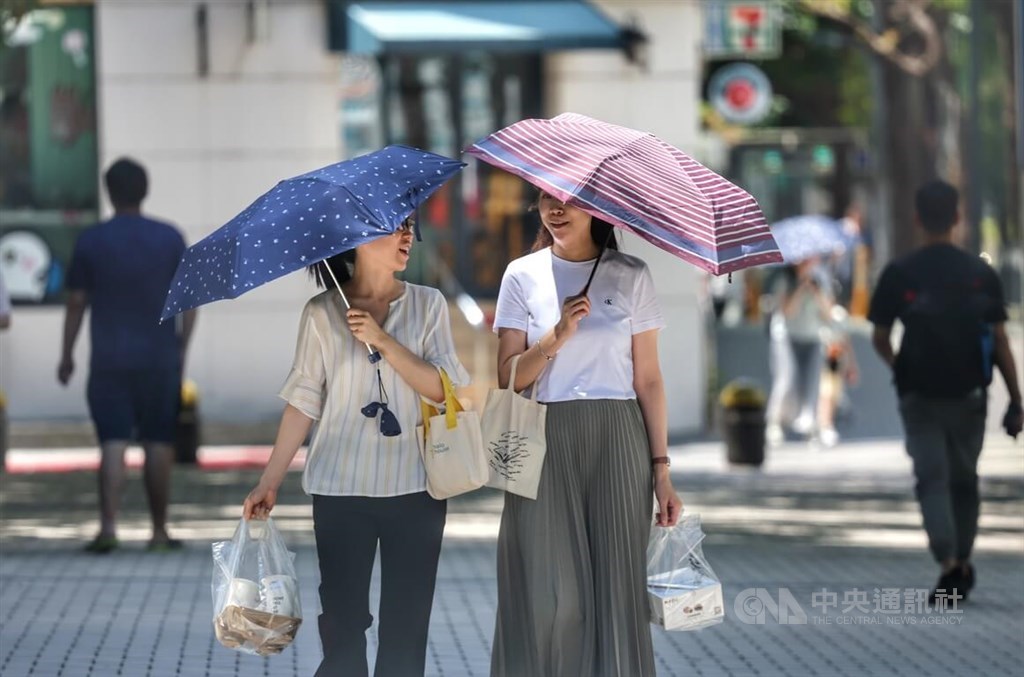 39.3 degree heat recorded in New Taipei on Wednesday afternoon