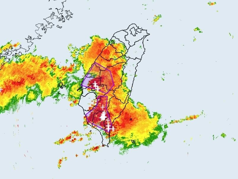 Extremely heavy rain advisories issued for central, southern Taiwan