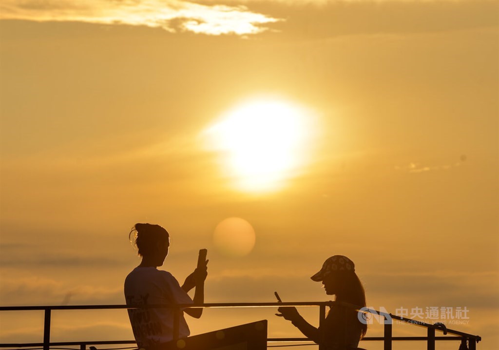 New Taipei's Wugu records Taiwan's highest temperature Monday