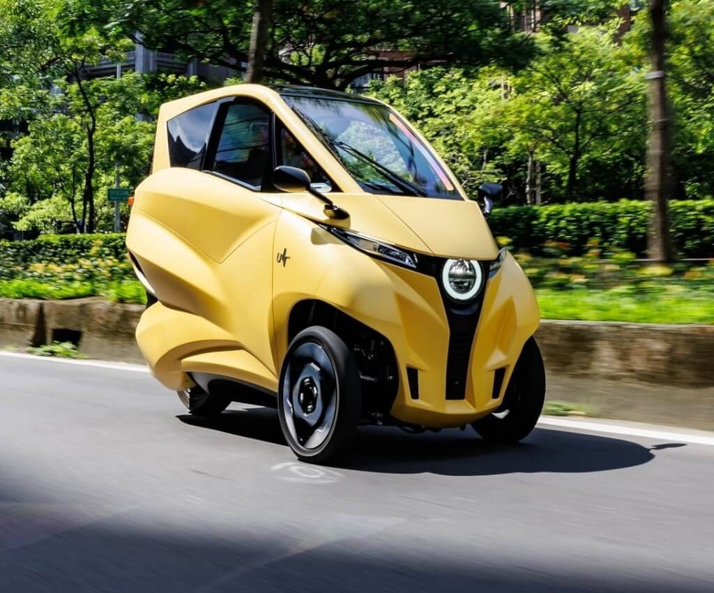 Taiwan to allow enclosed-cabin scooters on roads this year