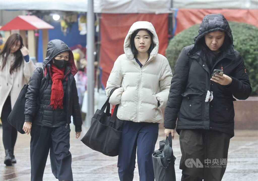 Kälteeinbruch löst Warnungen vor niedrigen Temperaturen in Nordtaiwan aus ...