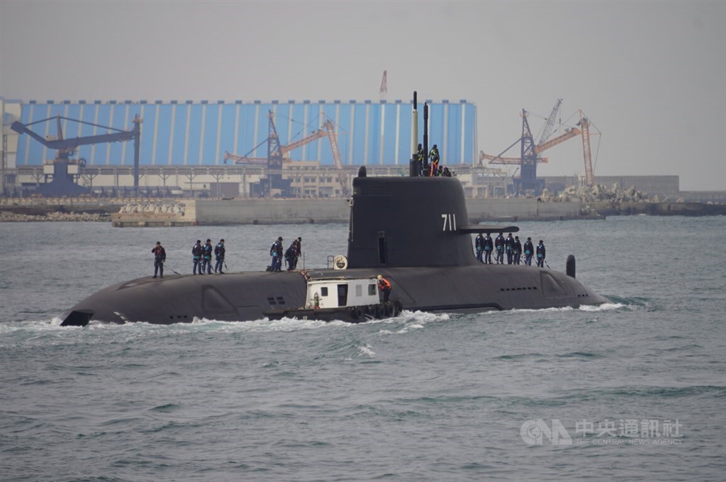Taiwan's delayed Hai Kun submarine conducts fifth dive test
