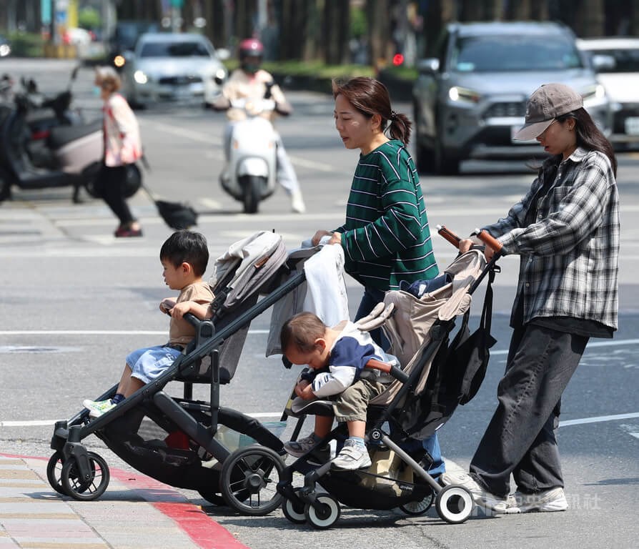 Taiwan to let families with child under 12 hire migrant domestic helpers