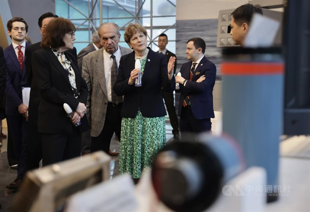 U.S. senators see results of drone weapon tests in Taiwan