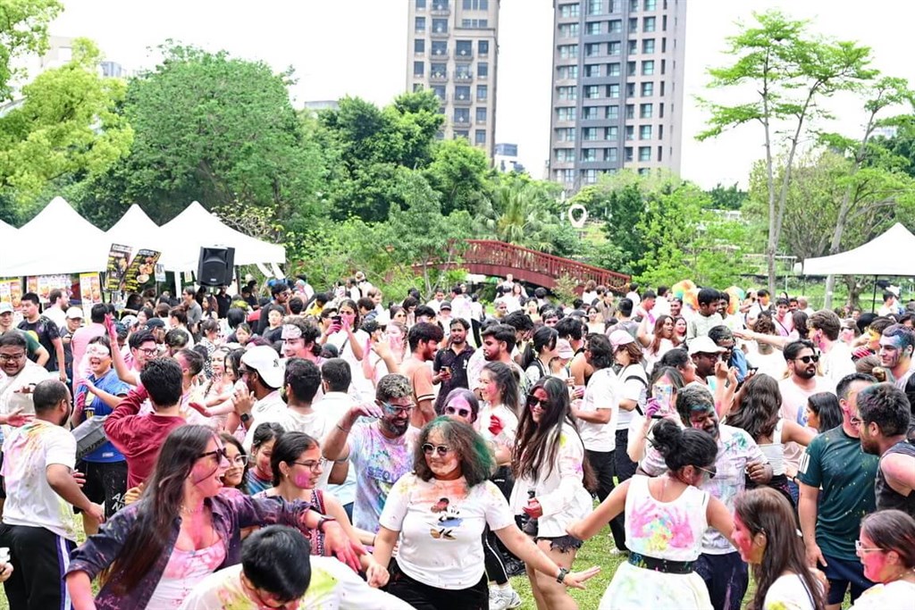 Holi fest in Taipei boosts Taiwan-India ties