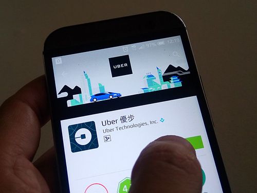 HTC working with Uber to sell smartphones in Middle East