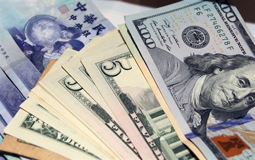 U.S. dollar closes lower on Taipei forex market