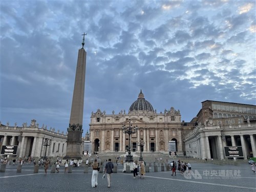 Vatican official in charge of cross-religious issues visits Taiwan