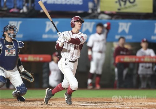 Monkeys 1 win from CPBL title after defeating Brothers in Taoyuan