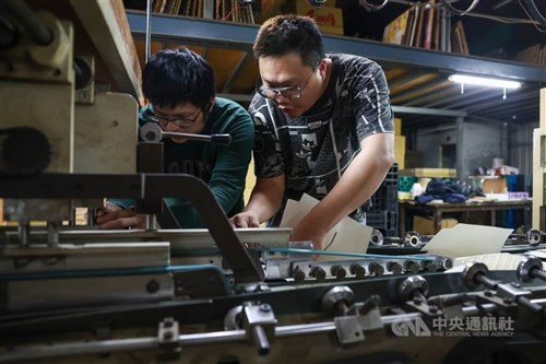 Many automakers could disappear within two decades: Tech chief