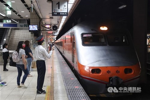 Taiwan Railway to raise individual online booking cap to 9 tickets