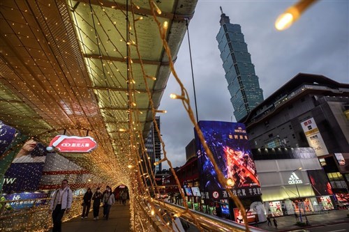 Taiwan's economy in 'overheating' mode for 1st time in a year