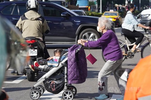 Taiwan's population falls for 25th consecutive month