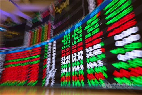 Foreign institutional investors post large net fund outflows in March