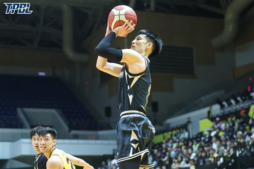 New Taipei's basketball team Kings beat DEA 102-86 to force decisive play-in game