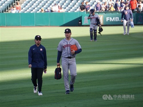 Astros manager credits Teng's toughness, sweeper for success
