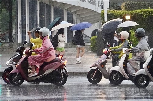 Heavy rain forecast Monday for southern half of Taiwan