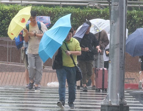 Mountainous areas in Hsinchu, Miaoli brace for heaviest rain: CWA