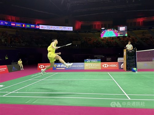 Chou Tien-chen ousted in semifinals of World Championships