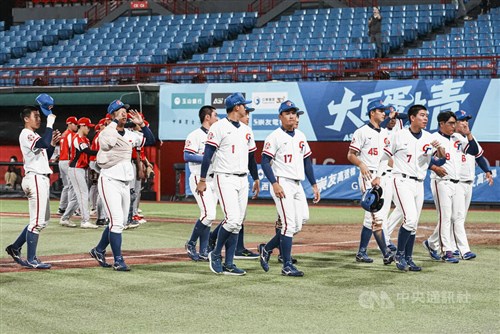 Taiwan routs Singapore to advance at U-18 Asian Baseball Championship