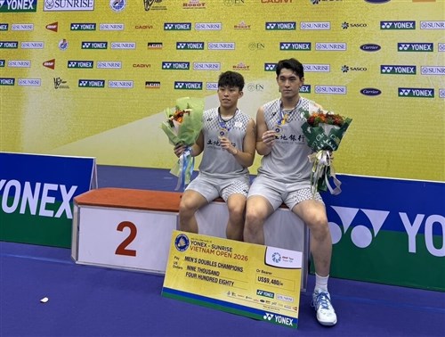 Taiwan shuttlers win men