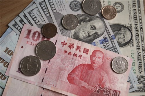 U.S. dollar up in Taipei trading