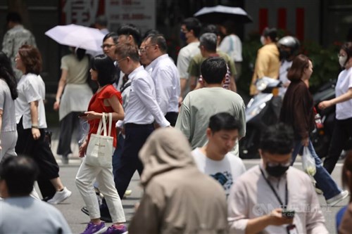 Taiwan jobless rate edges up as graduates enter labor market