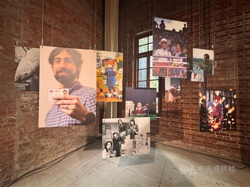Taiwan Panorama holds 50th anniversary photo exhibition