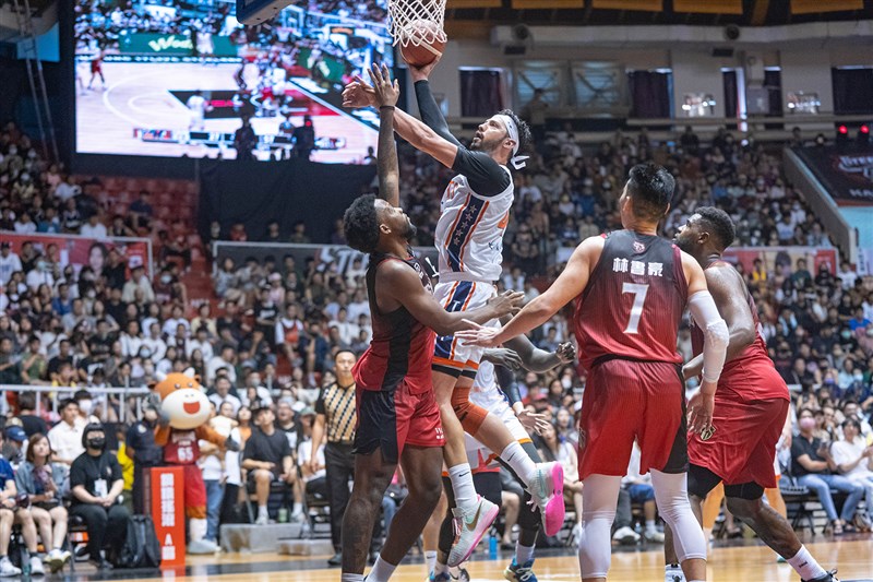 Kings defeat Braves in Game 1 of P.LEAGUE+ finals - Focus Taiwan