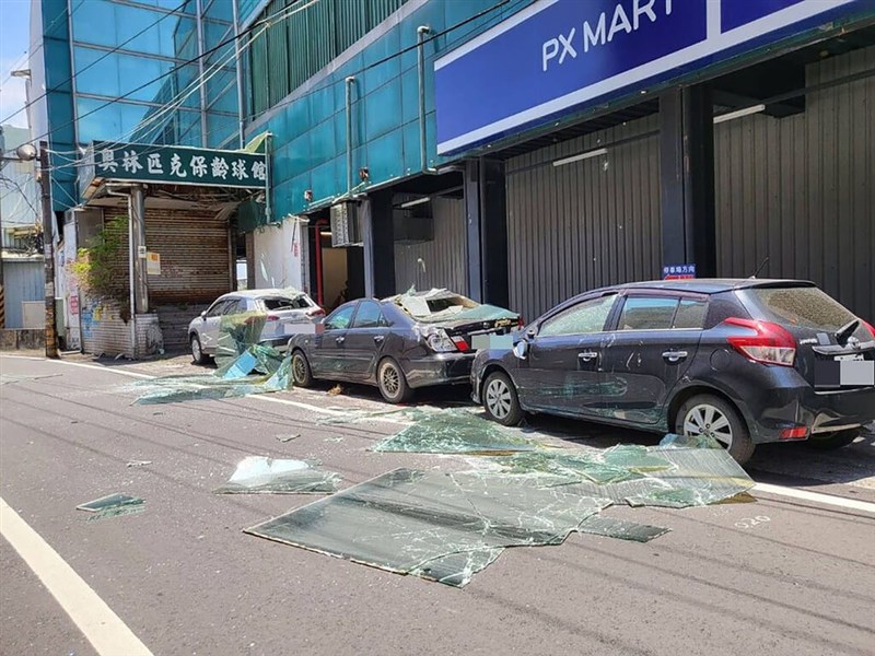 Glass panels damage three parked cars in Pingtung County