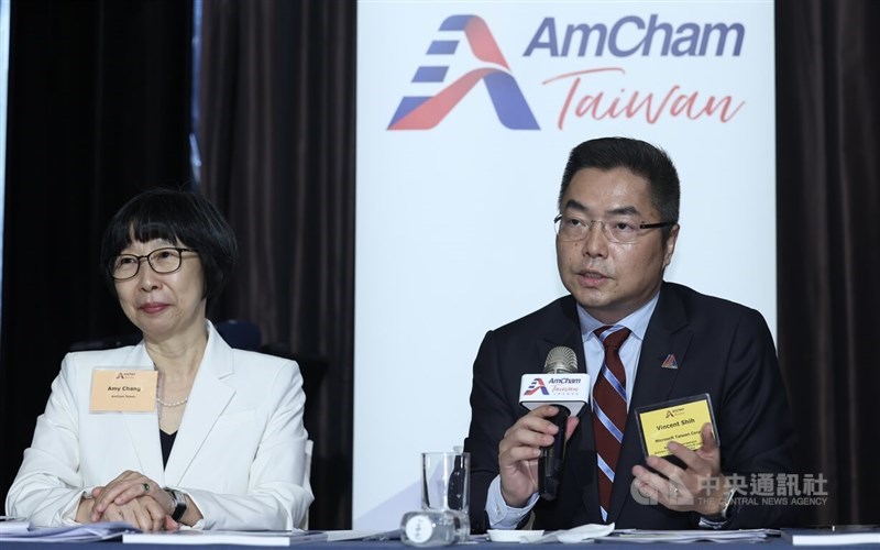 AmCham Chairperson Vincent Shih (right) and Amy Chang, president of the business group, host a press briefing for the release of its White Paper in Taipei Wednesday. CNA photo June 7, 2023