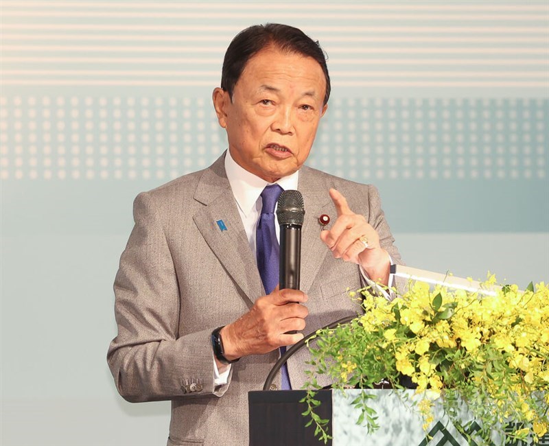 Former Japanese Prime Minister Taro Aso delivers an address at a Taipei security forum on Tuesday. CNA photo Aug. 8, 2023