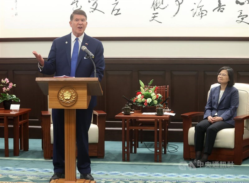 Former U.S. State Department official Keith Krach speaks at the Presidential Office in Taipei Thursday. CNA photo Aug. 10, 2023