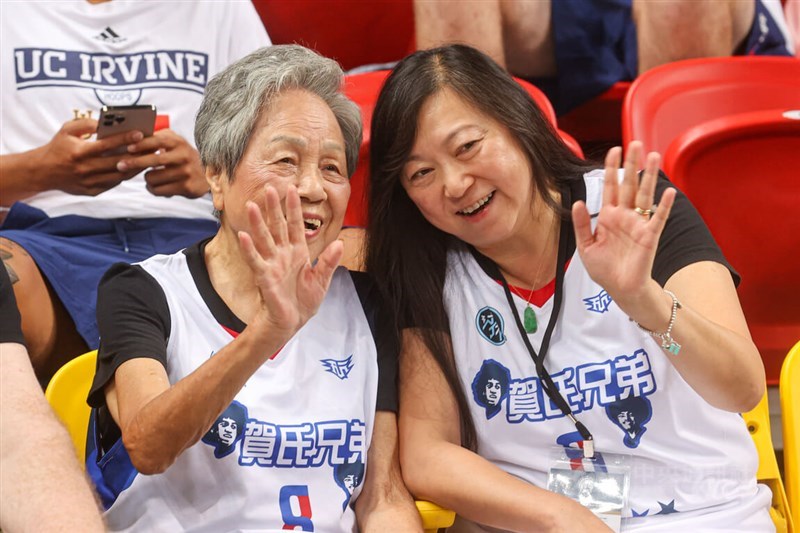 Taiwanese-American hoop siblings make mark in 'second home