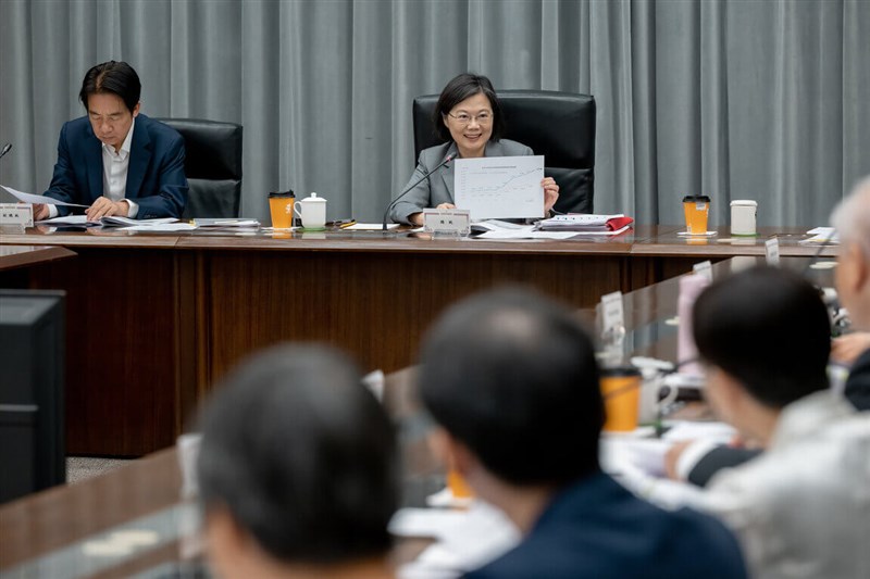 President Tsai Ing-wen (right), accompanied by Vice President Lai Ching-te (left) reads the 2024 central government budget proposed by the Cabinet at the Presidential Office in Taipei Monday. Photo courtesy of Presidential Office Aug. 21, 2023