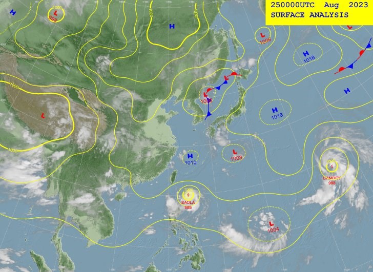 Graphic: Central Weather Bureau (UTC, or Zulu time, is eight hours behind Taipei)