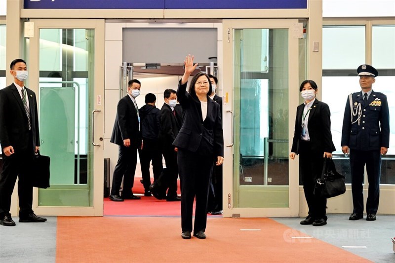 President Tsai Ing-wen (front center) waves her hand at Taoyuan International Airport before she sets out to Eswatini for a four-day trip. CNA photo Spet. 5, 2023