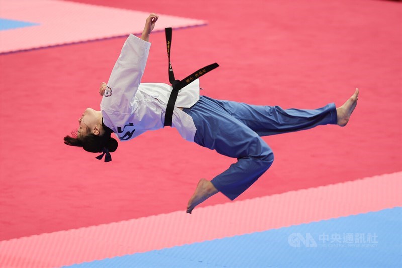 Chen Hsin-ya performs her routine during the semifinals of the women