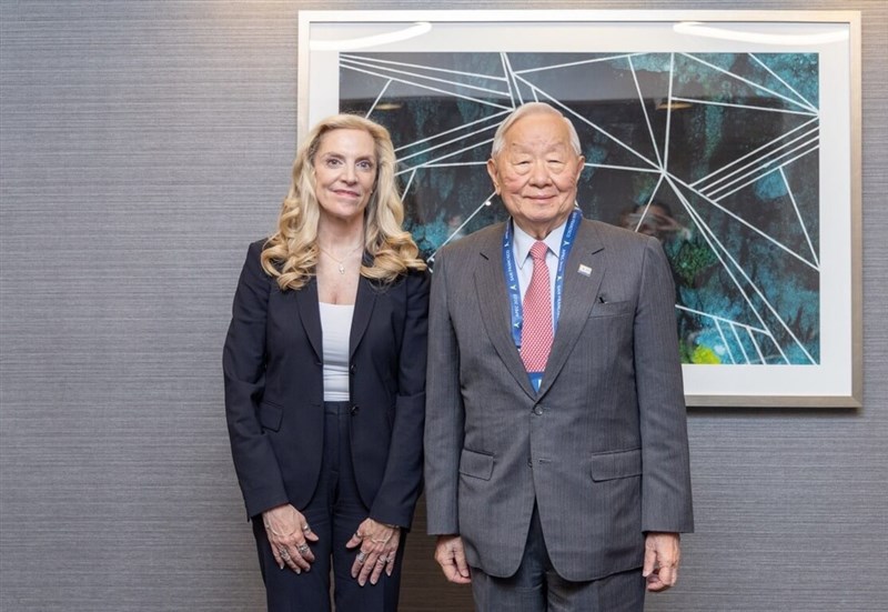 TSMC founder meets with White House adviser at APEC summit - Focus