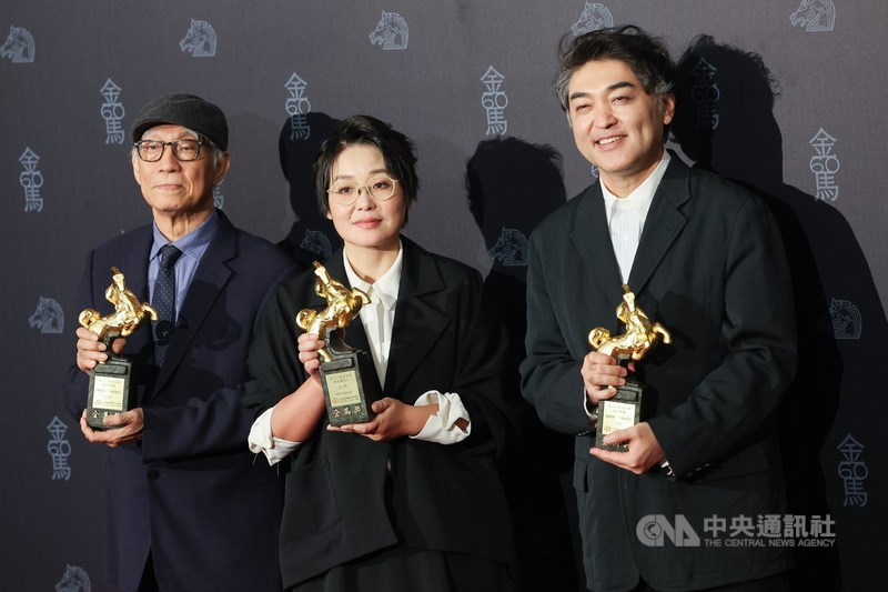 Golden Horse Awards Stonewalling named best film OLD FOX