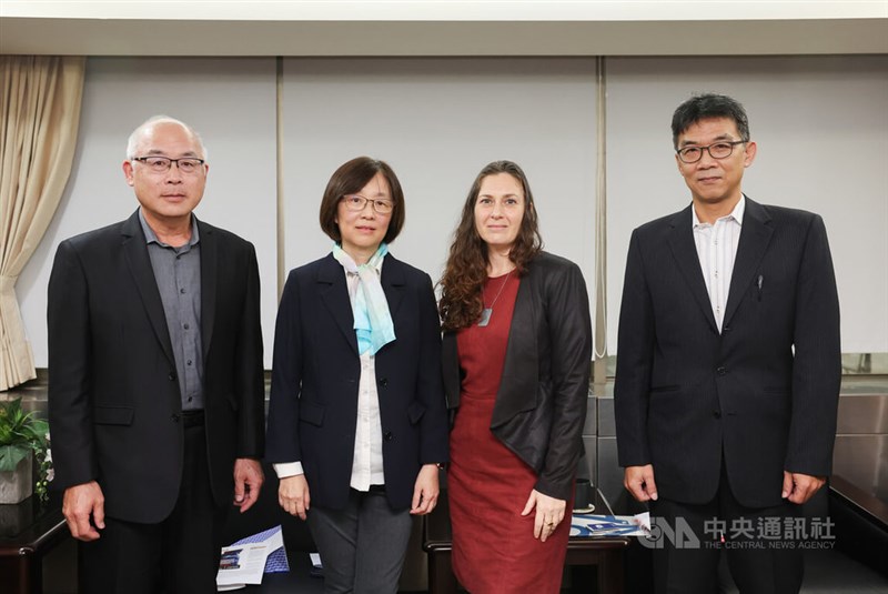 Israel's representative to Taiwan Maya Yaron (second right), CNA President Tseng Yen-ching (second left), CNA Vice President Jay Chen (left) and CNA editor-in-chief Chris Wang (right). CNA photo Dec. 19, 2023