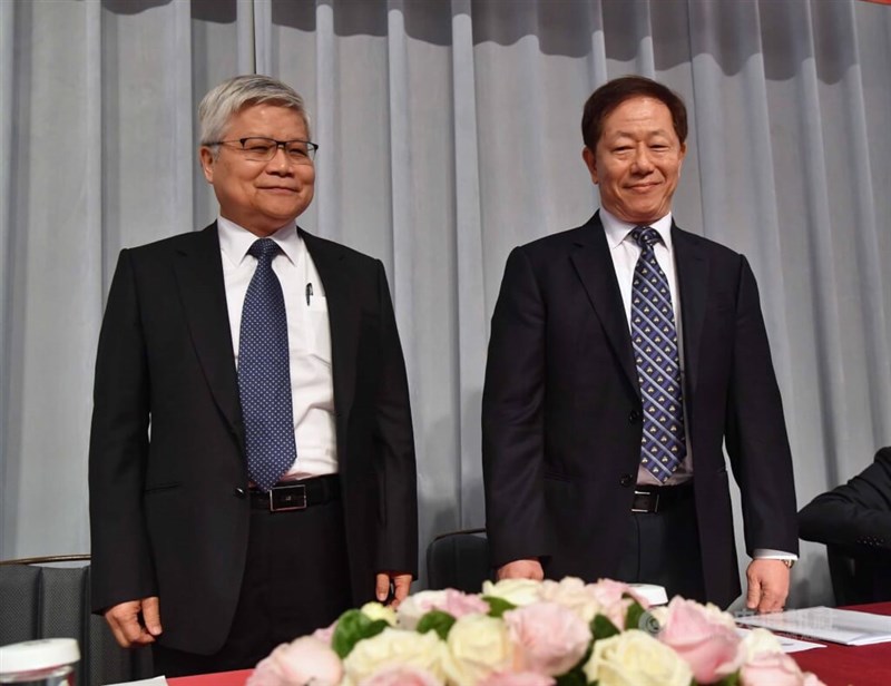 TSMC Chairman Mark Liu (right) and CEO C.C. Wei. CNA file photo